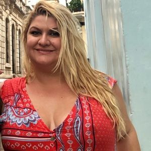 Meet your Posher, Iana